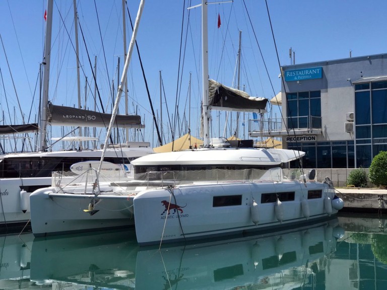 Hire Catamaran with or without skipper Lagoon Kaštela