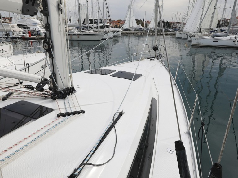Yacht charter Biograd na Moru - Bavaria Cruiser 46 on SamBoat