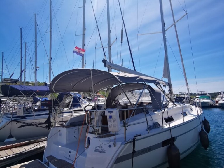 Hire a Bavaria Cruiser 36 Primošten