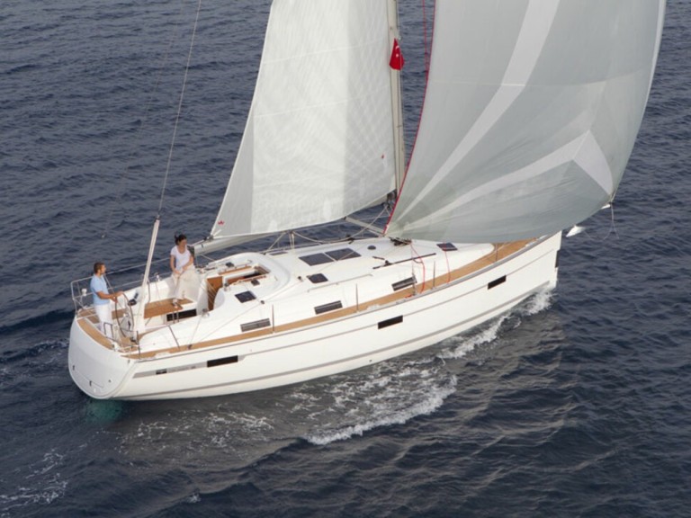Yacht hire Primošten cheap Cruiser 36