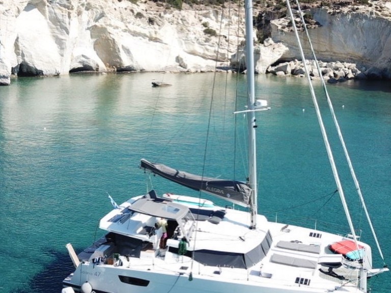 Yacht charter Kalamata - Fountaine Pajot Saona 47 on SamBoat