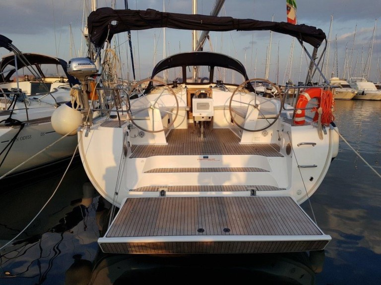 Hire a Bavaria Cruiser 41 Procida