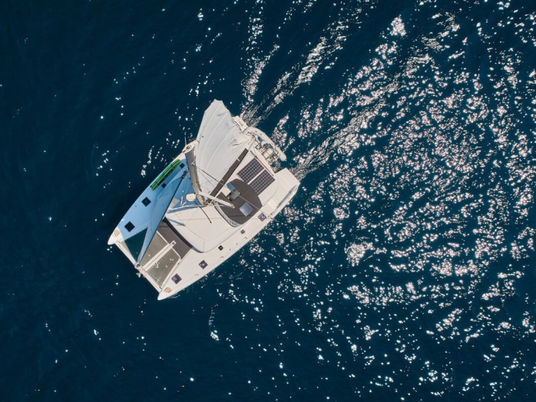 Hire a Lagoon Lagoon 42 Split