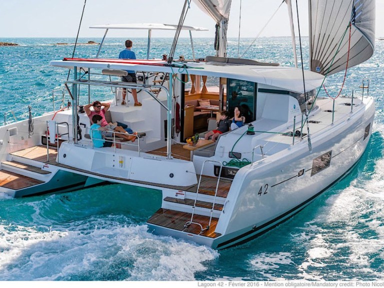 Yacht charter Šibenik - Lagoon Lagoon 42 on SamBoat