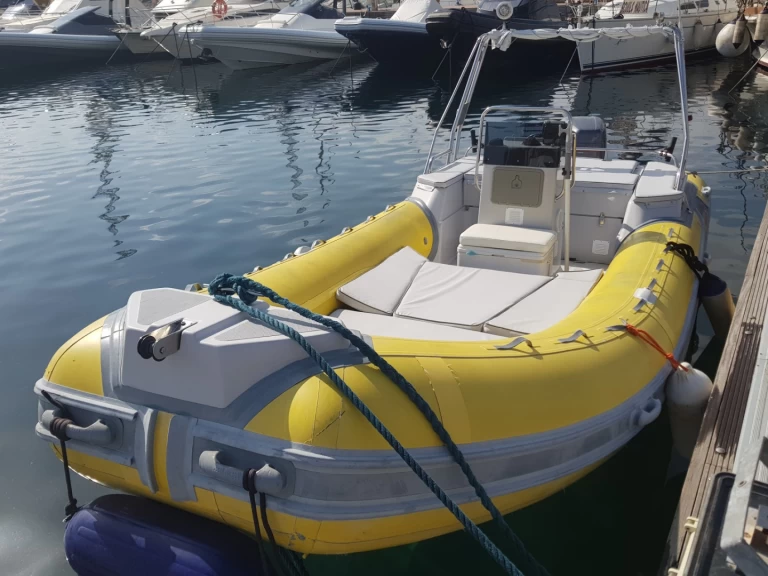 Hire RIB Master with a boat licence