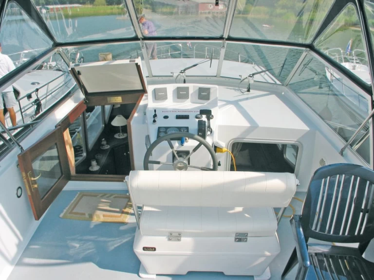 Yacht charter Waren (Müritz) - Vacance 1200 SE on SamBoat
