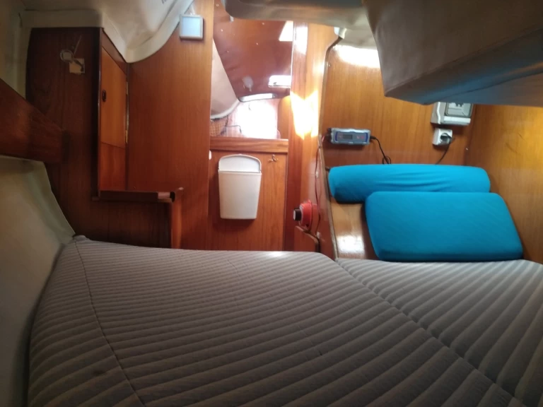 Bénéteau First 29DL charter bareboat or skippered in  Locmiquélic