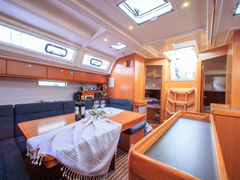 Hire a Bavaria Cruiser 46 Alimos