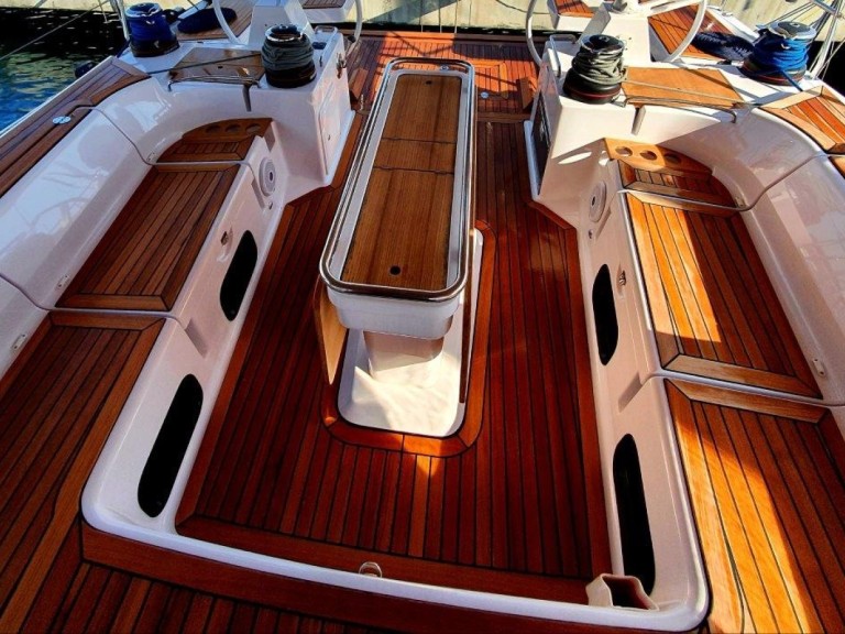 Sailboat to hire Biograd na Moru at the best price