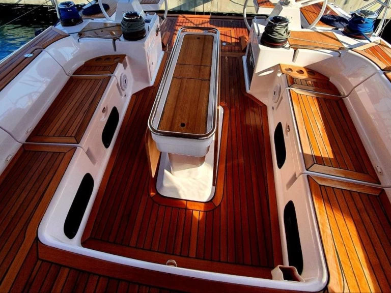 Sailboat to hire Biograd na Moru at the best price