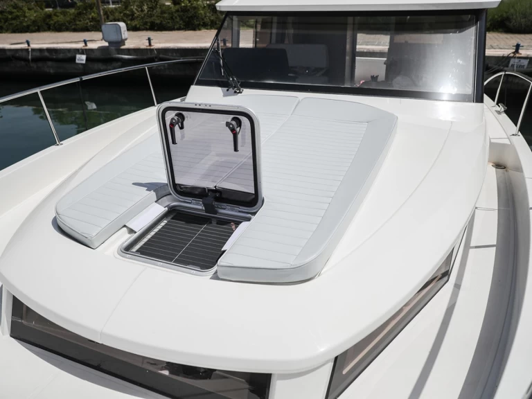 Greenline Yachts Greenline 39 charter bareboat or skippered in  Biograd na Moru