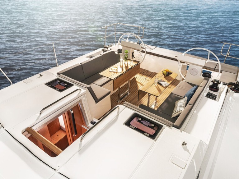 Hire Sailboat with or without skipper Bavaria Pula