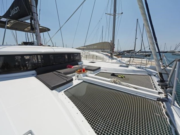 Charter a Lagoon Lagoon 46 in Kos on Samboat