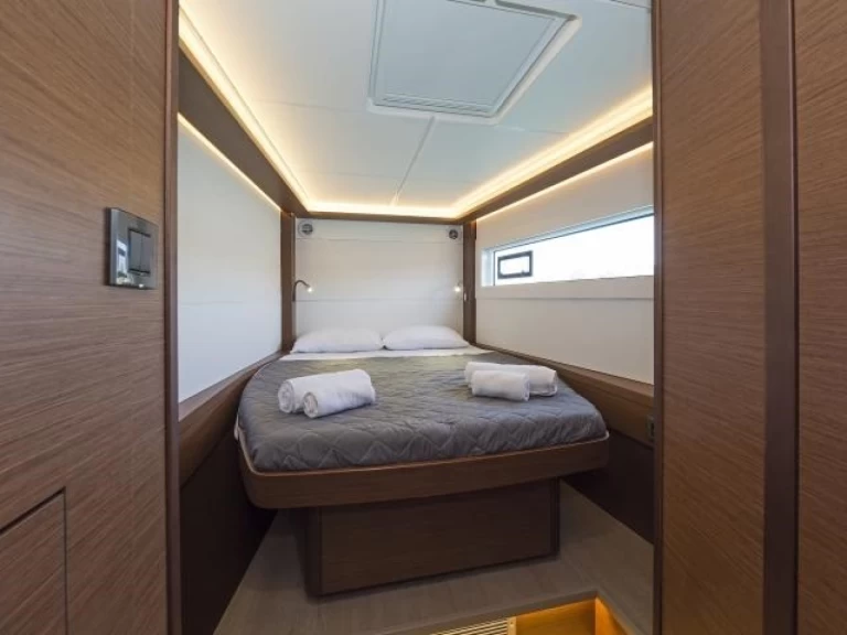 Hire Catamaran with or without skipper Lagoon Alimos