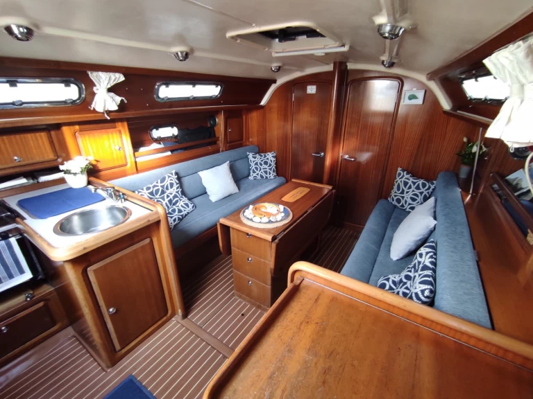 Sailboat to hire Sitges at the best price