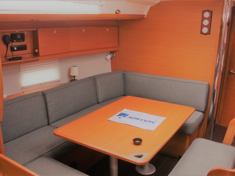 Sailboat to hire Adaköy at the best price