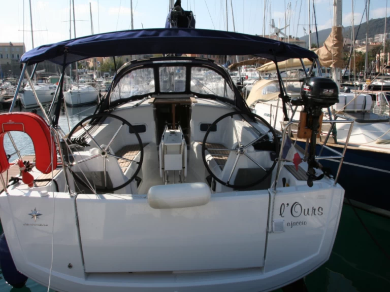 Charter a Jeanneau Sun Odyssey 349 in Ajaccio on Samboat