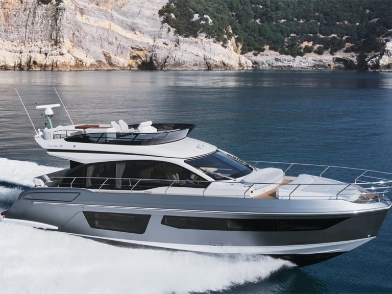Hire Luxury Yacht with or without skipper Azimut Palma de Mallorca