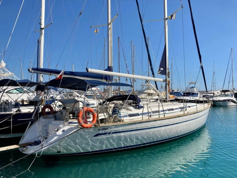 Hire Sailboat Bavaria with a boat licence