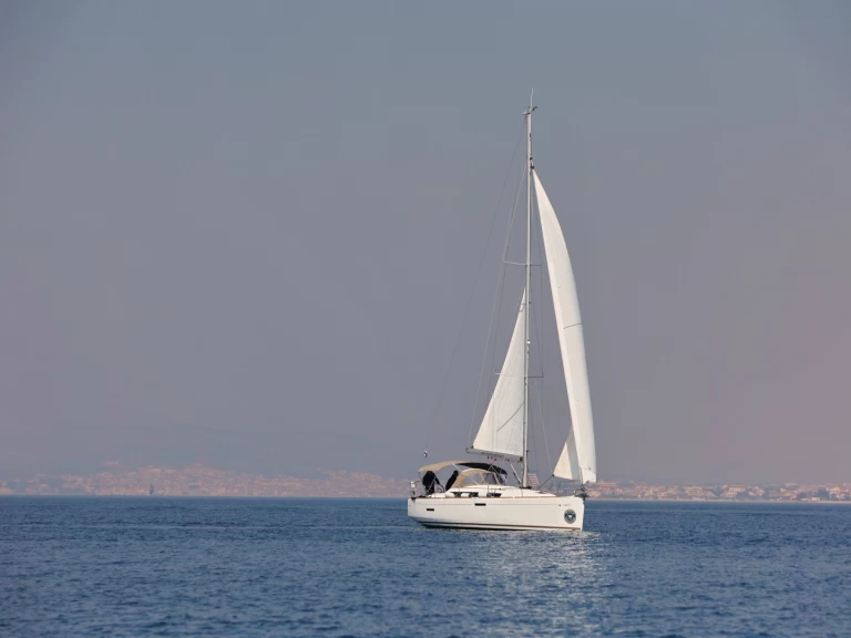 Yacht charter Šibenik - Jeanneau Sun Odyssey 389 on SamBoat