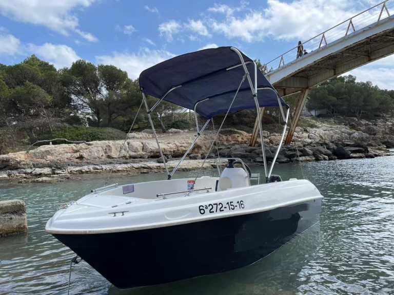 Hire a Compass Compass 400 GT Cala Galdana