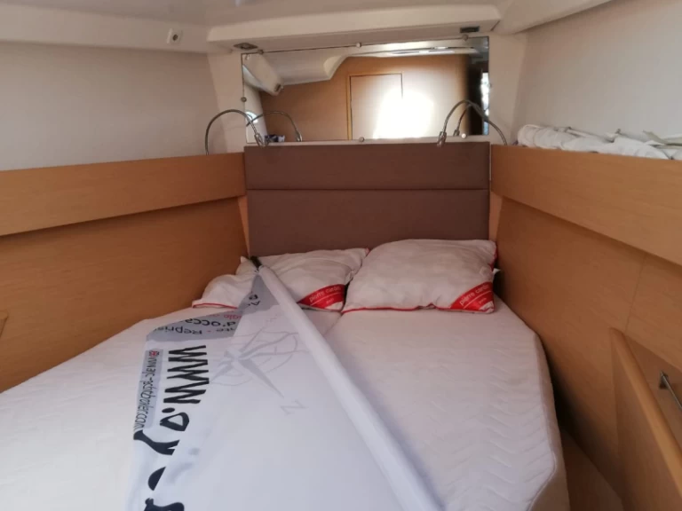 Yacht hire Ajaccio cheap First 50
