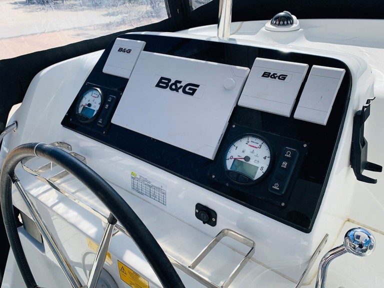 Catamaran hire in Ellinikó - Lagoon Lagoon 42