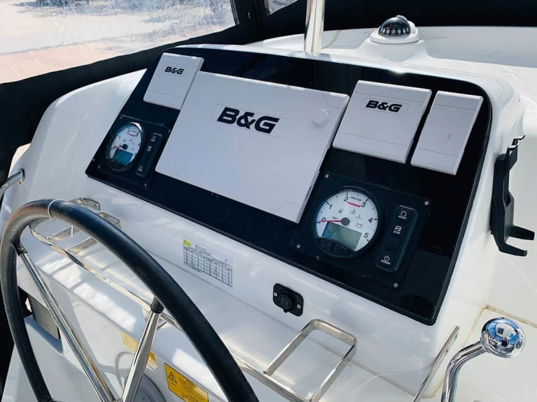 Catamaran hire in Ellinikó - Lagoon Lagoon 42