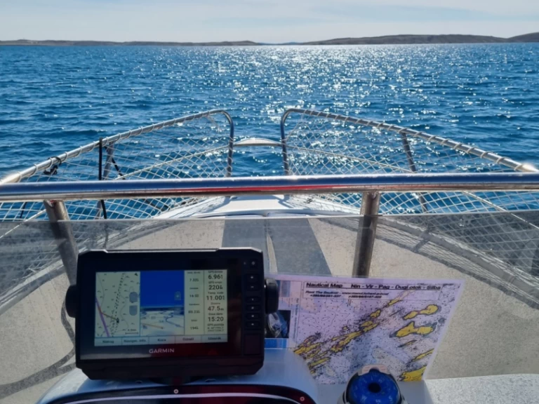 Charter a tancredi Bluemax 23 Deck in Zaton on Samboat