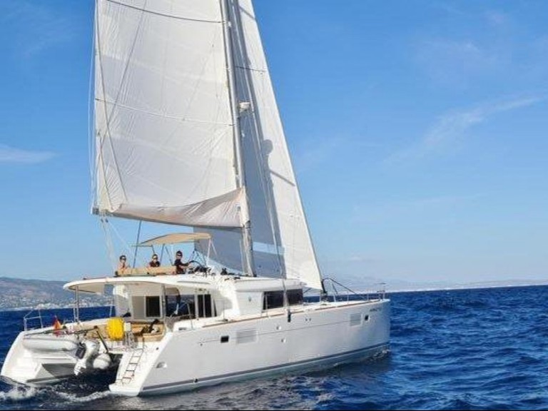 Yacht charter Ayamonte - Lagoon Lagoon 450 on SamBoat