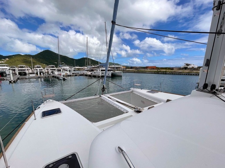 Yacht charter Seget Donji - Lagoon Lagoon 450 F on SamBoat