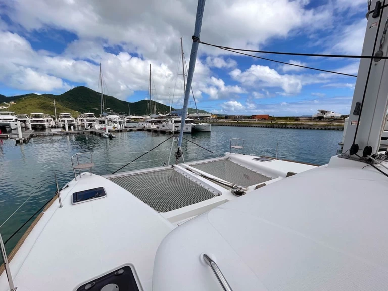 Yacht charter Seget Donji - Lagoon Lagoon 450 F on SamBoat