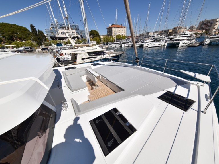 Yacht hire Zadar cheap Bali 4.6