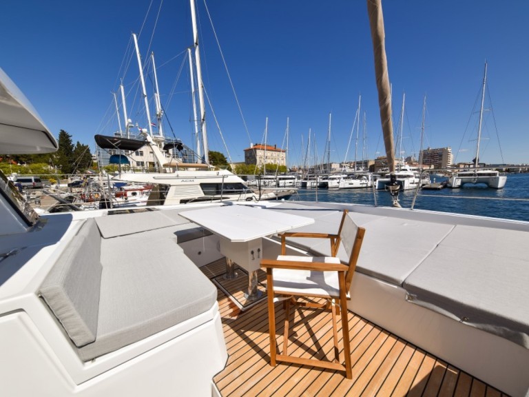 Catamaran hire in Zadar - Bali Catamarans Bali 4.6