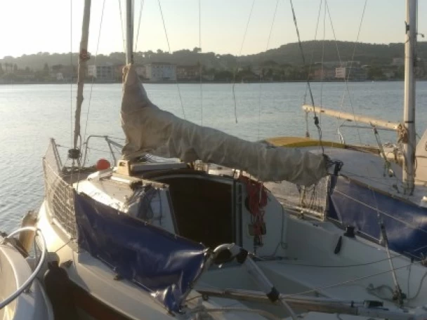 Yacht hire Les Sablettes cheap Etap 22 i