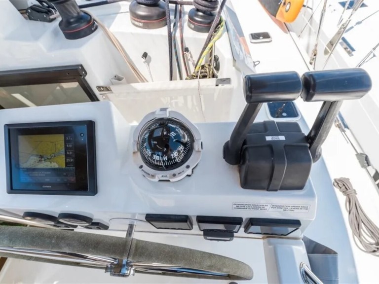 Hire a Fountaine Pajot Saba 50 Palma de Mallorca