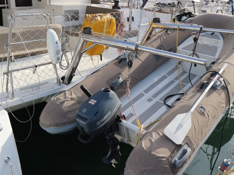 Yacht hire Palma de Mallorca cheap Lagoon 450 Sport Top