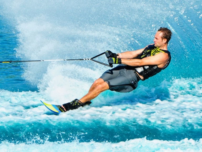 Yacht hire Port Grimaud cheap BSC 75