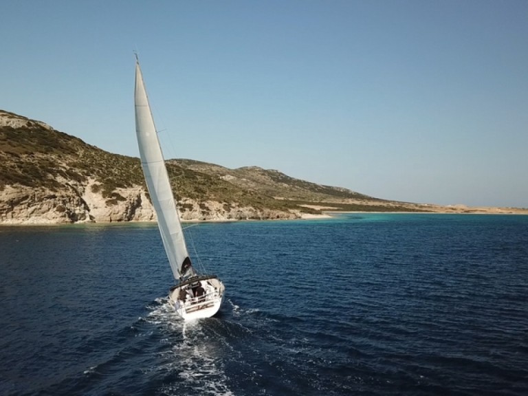 Charter a Salona Salona 44 in Syra on Samboat