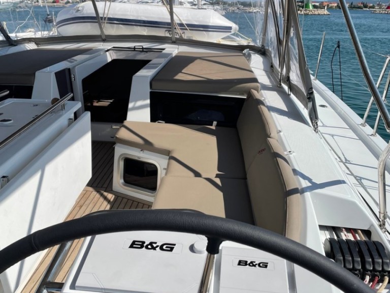Hire a Bénéteau Oceanis 51.1 Sukošan