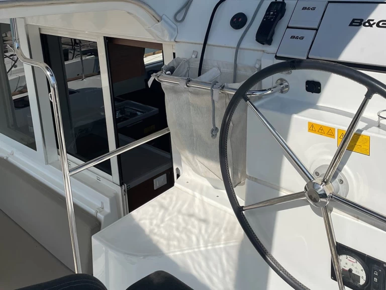 Catamaran hire in Seget Donji - Lagoon Lagoon 40