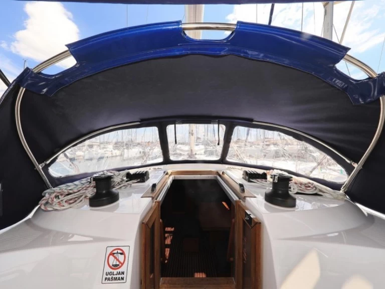 Hire a Bavaria Cruiser 46 Biograd na Moru