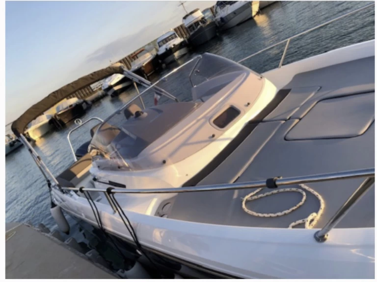Yacht charter Hyères - Jeanneau Cap Camarat 7.5 WA on SamBoat