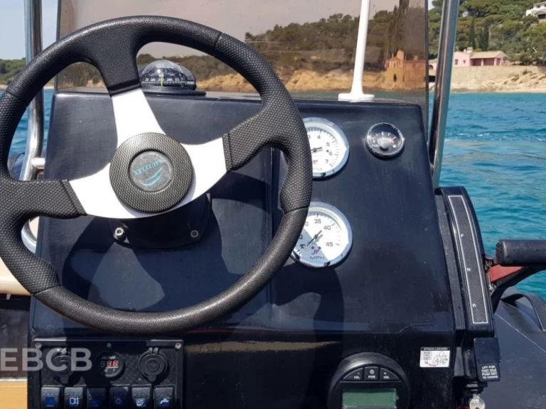 Hire RIB Rib with a boat licence