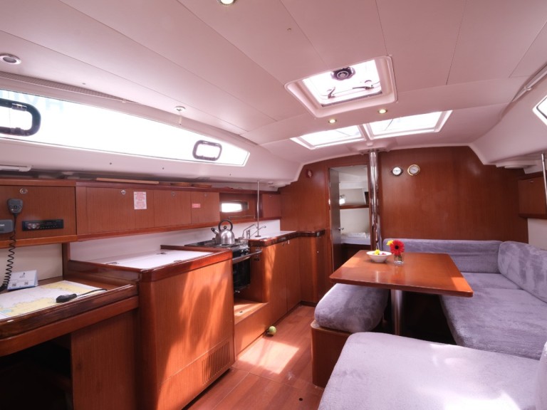 Sailboat hire in Göcek - Bénéteau Oceanis 40