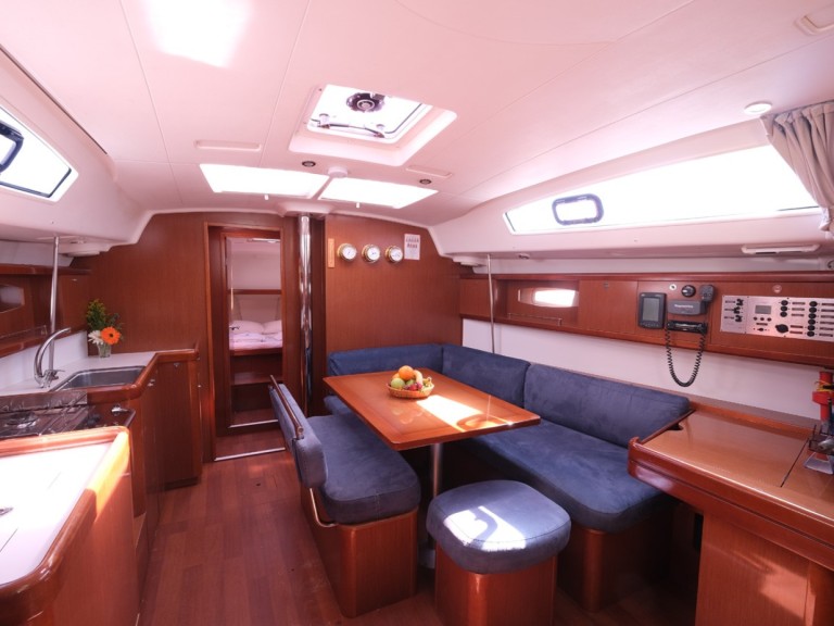 Sailboat to hire Göcek at the best price