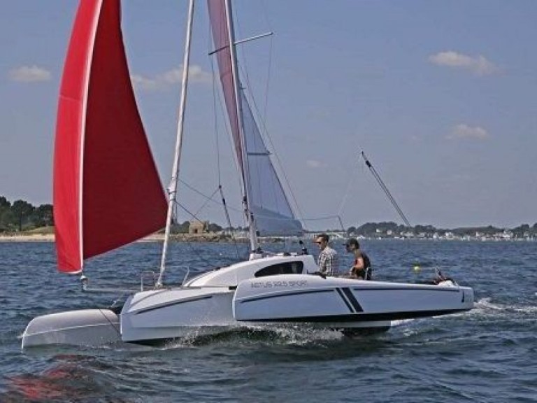 Hire Catamaran ASTUS  BOAT with a boat licence