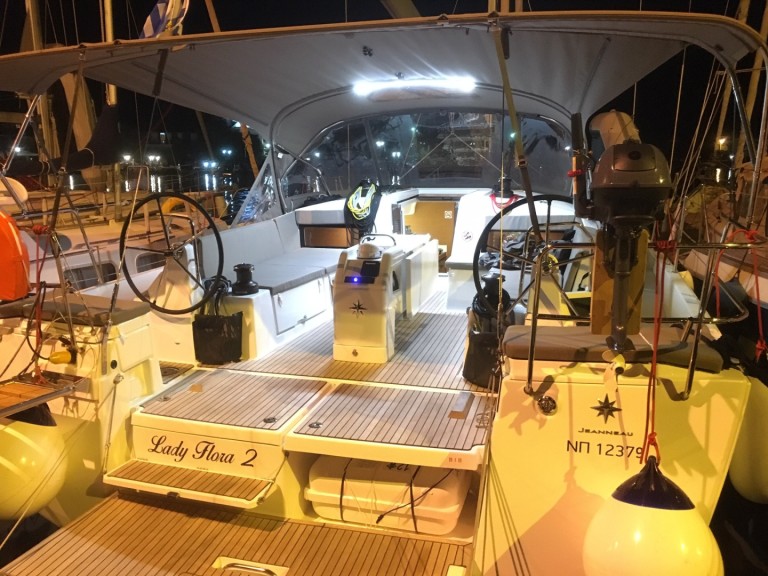 Yacht hire Nikiána cheap Sun Odyssey 490