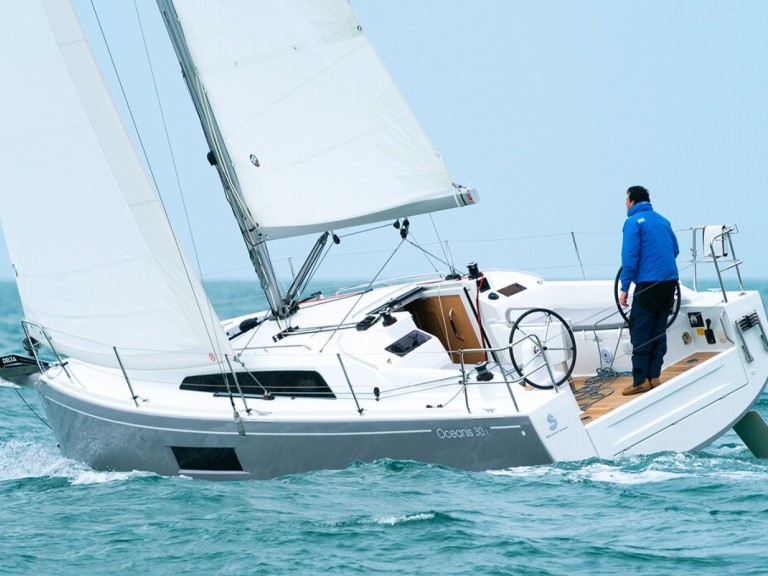 Yacht hire Road Town cheap Oceanis 30.1