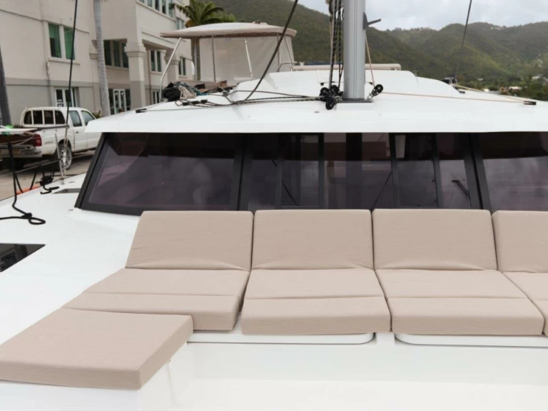 Yacht hire Road Town cheap Astrea 42